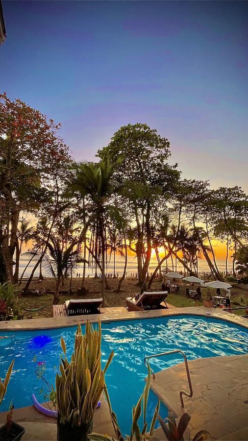 Hotel Beachfront Vista Hermosa Jaco Exterior photo